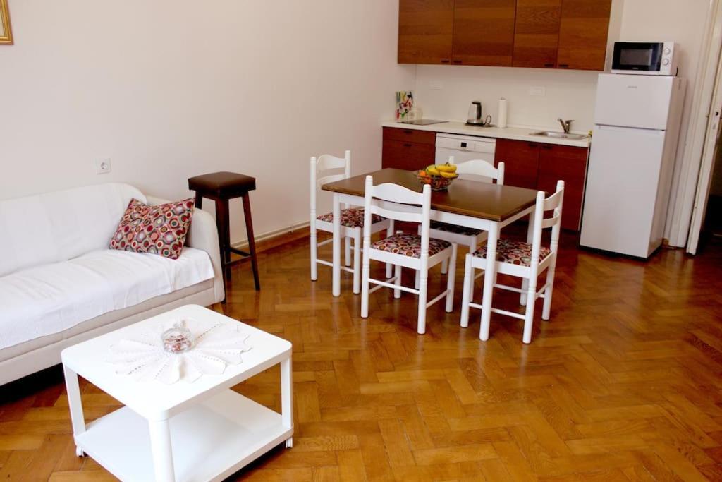 Apartman Mario Zagreb Buitenkant foto